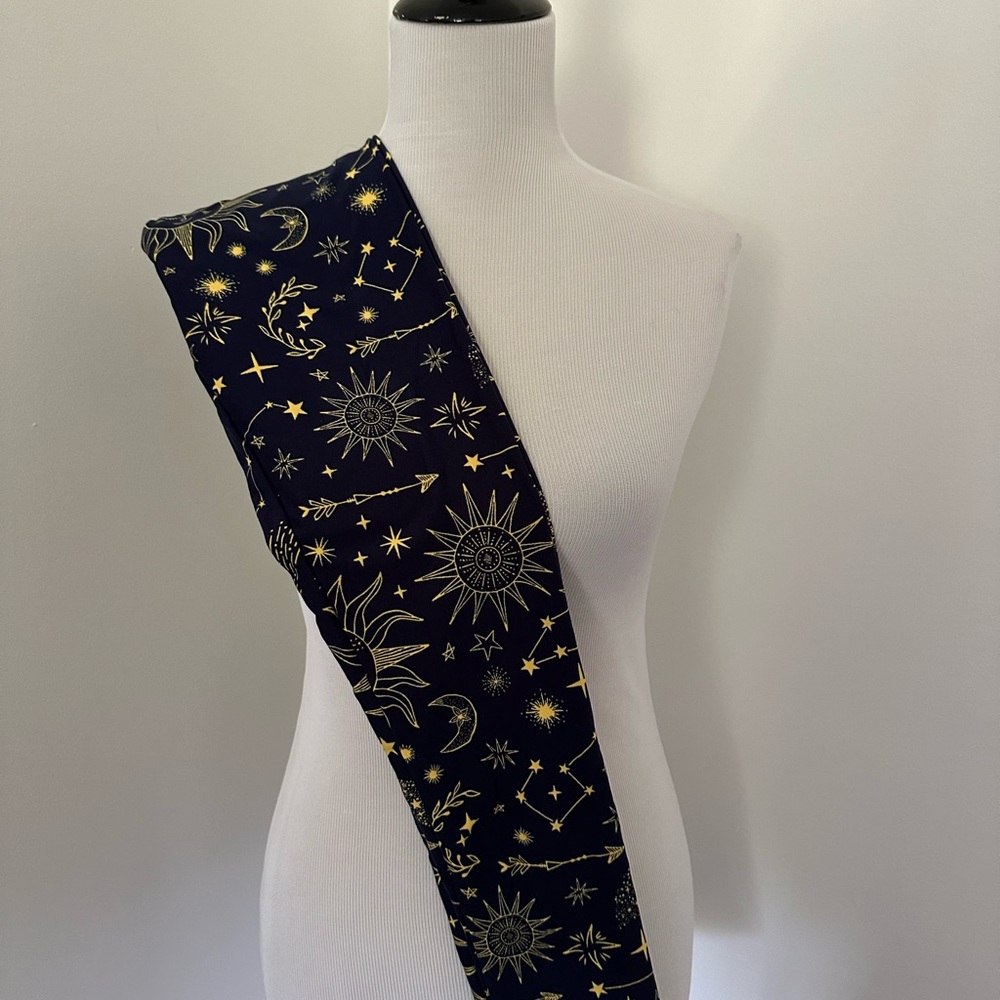 LuLaRoe Navy and Gold Celestial Leggings